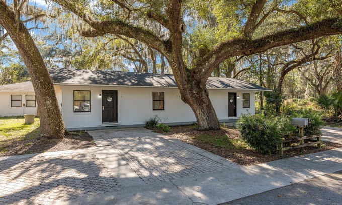 Silver Springs Apartment | Silver Springs Oasis Near State Park