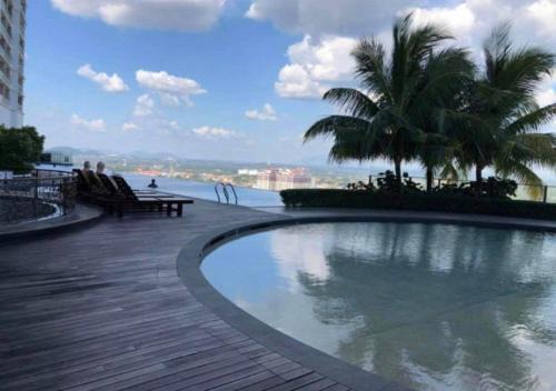 Malacca City Apartment | Seaside Retreat: Silverscape Seaview with Pool & Hot Tub