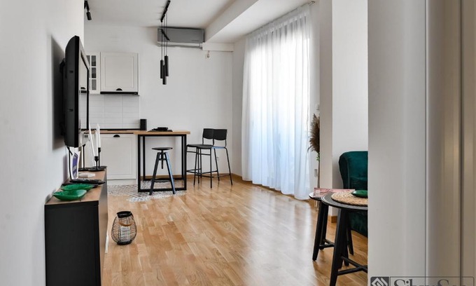 Sabac Apartment | Top-Rated SilverSea Apartman: Family-Friendly Retreat