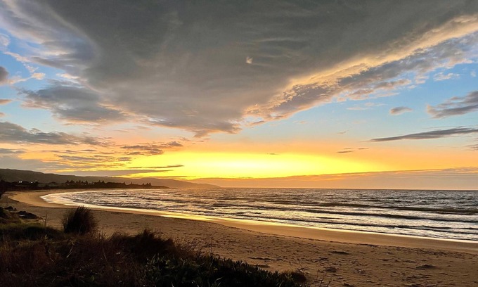 Apollo Bay House | Top-Rated Silvertop Retreat with Ocean View & Pool