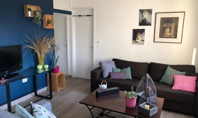 Gemmayzeh Apartment | Silvia's Inviting City Apartment with Terrace & Pool