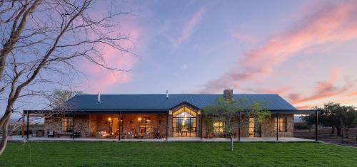 Cederberg Cabin | Discover Simbavati Cederberg Ridge: Oceanfront Oasis