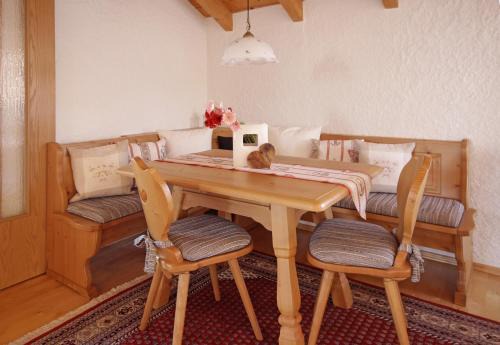 Oy Apartment | Family-Friendly Retreat at Simone - Rated 9/10 by Guests