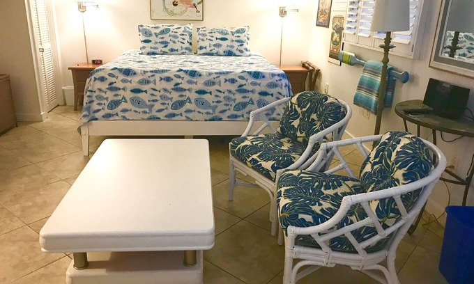 Old Town Apartment | Romantic Simonton Studio: Old Town Escape with Ocean Views