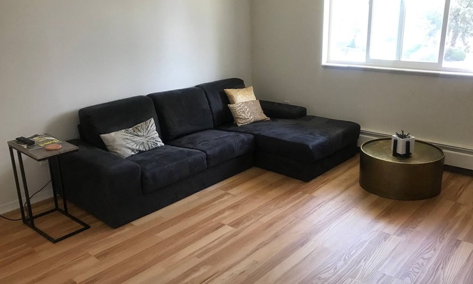 Denver Condo | Cozy 1 BR Retreat in SE Cherry Creek - Monthly Rentals