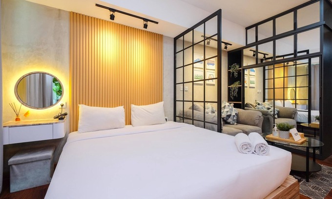Mampang Prapatan Apartment | Cozy Studio Apartment at Nine Residence with Pool & Breakfast