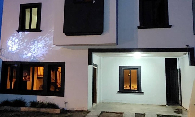 Tegucigalpa House | Cozy Home with Hot Tub, Kitchen & Pet-Friendly Amenities