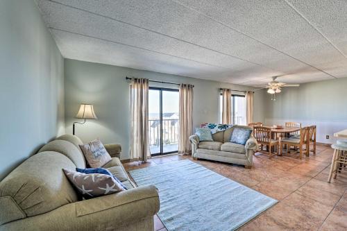 North Wildwood Apartment | Cozy North Wildwood Condo - Steps to Beach & Pool Access!