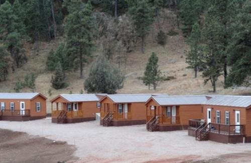 Sundance House | Simple Weekend Getaway near the Black Hills Region of South Dakota