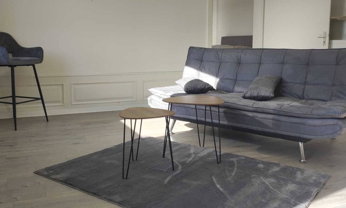Karlsruhe City Centre Apartment | Modern Simplex Apartments am Ettlinger Tor with Great Amenities