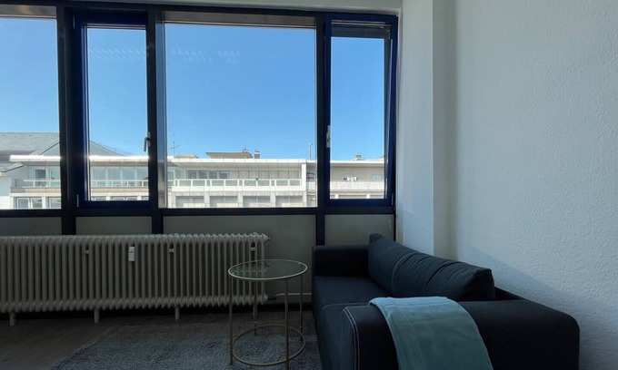 Karlsruhe City Centre Apartment | Comfortable Simplex Apartments am Marktplatz for Your Stay