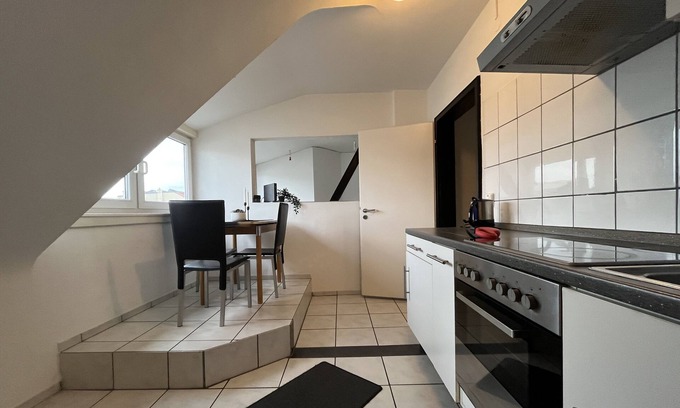 Karlsruhe City Centre Apartment | Cozy Simplex Apartments am Marktplatz with Great Amenities