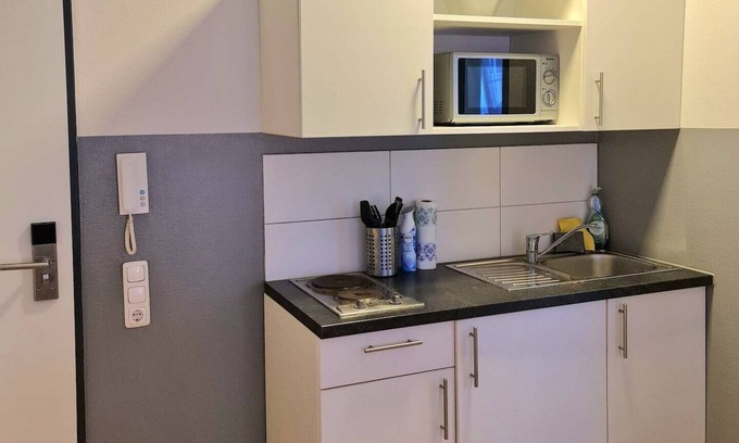 Karlsruhe City Centre Apartment | Modern Simplex Apartments at Ludwigsplatz | Suite Four Stay