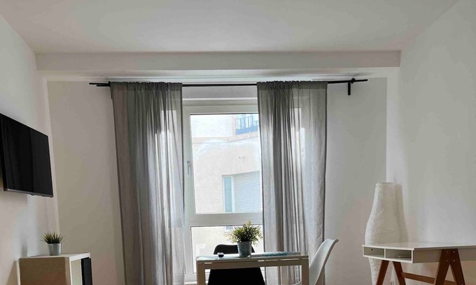 Karlsruhe City Centre Apartment | Comfortable Stay at Simplex Apartments - Family & Pet Friendly