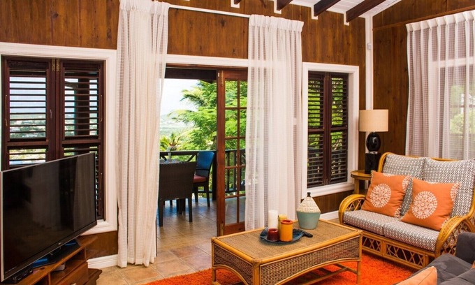 Marisule House | Heavenly Penthouse Apartments with Pool & Ocean Views
