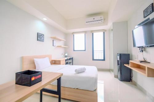 Pondokcina Apartment | Ideal Stay at Look Studio - High Floor Evenciio Margonda
