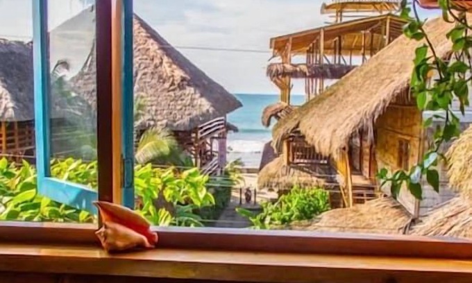 Mompiche House | Oceanfront Escape at Simply Paradise Mompiche