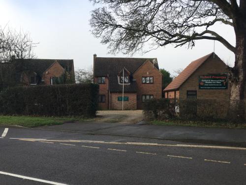 Daventry Apartment | Family-Friendly Simpson's Apartments with Top Guest Ratings