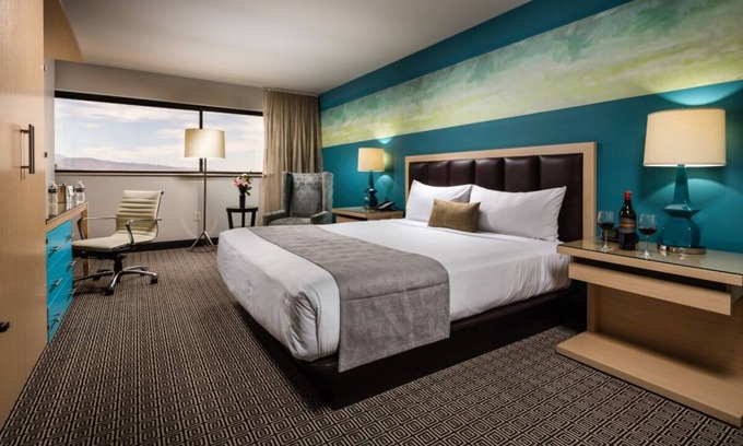 Downtown Las Vegas Hotel | Discover Your Sin City Getaway with Pool and City Views