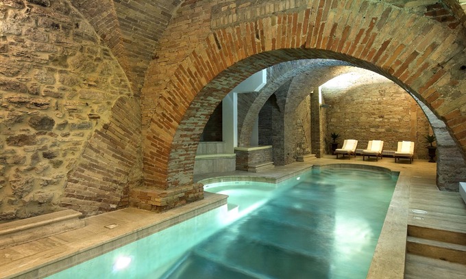 Old Town Hotel | Luxury Retreat at Sina Brufani with Spa and Pool Access