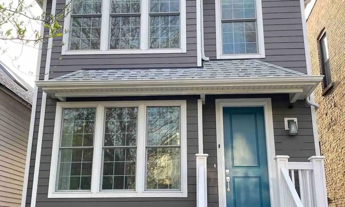 Avondale House | Family Home in Logan with Spa, Hot Tub & 10/10 Rating