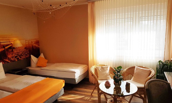 Buro House | Cozy Single Room at Hotel Zur Fichtenbreite "Garni plus"
