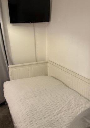 Patchway House | Single Room