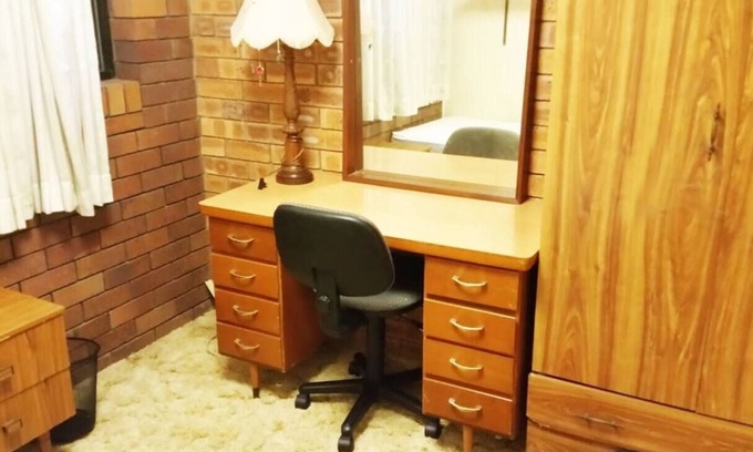 McDowall House | Single room in large house