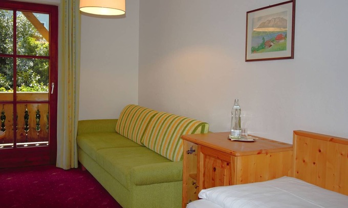 Unterach am Attersee House | Single room with balcony - Attersee 7 - Hotel STADLER am Attersee, Ihr Seehotel im Salz