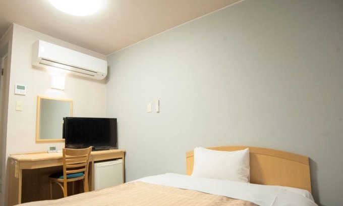 Fujieda Hotel | Cozy Double Bed Room for Two in Fujieda, Shizuoka