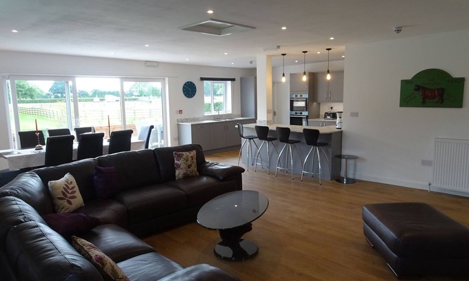 York House | Premier Four Superking En Suite Rooms with Pool Access