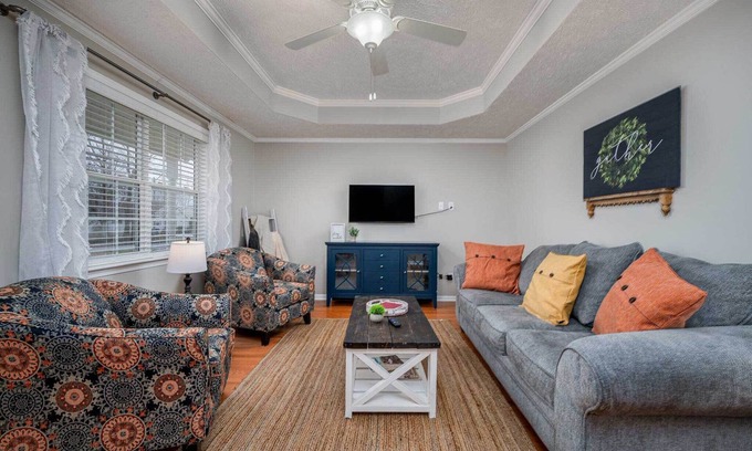 Manchester House | Inviting Manchester Home Near Parks with Spa and Breakfast