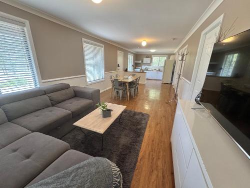 Maison Dieu Cabin | Top-Rated Singleton Rose Cottages with Accessibility Options