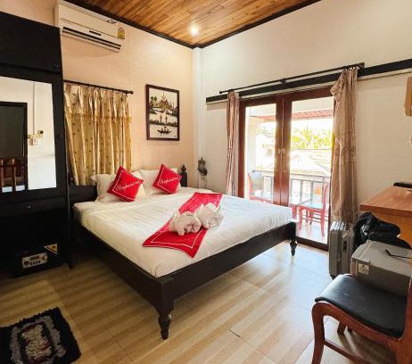 Luang Prabang Hotel | Pet-Friendly Getaway at Singrarat Hotel - Rated 8.5/10