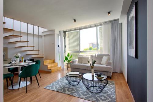Castello de la Plana Apartment | Discover Apartamentos La Pergola Castellón - Family-Friendly Stays