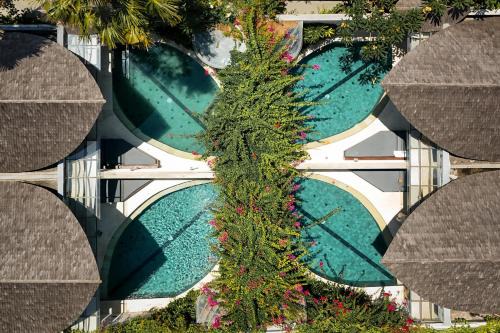 Sunset Road Resort | Discover Sini Vie Villa Seminyak: 5-Star Pet-Friendly Retreat