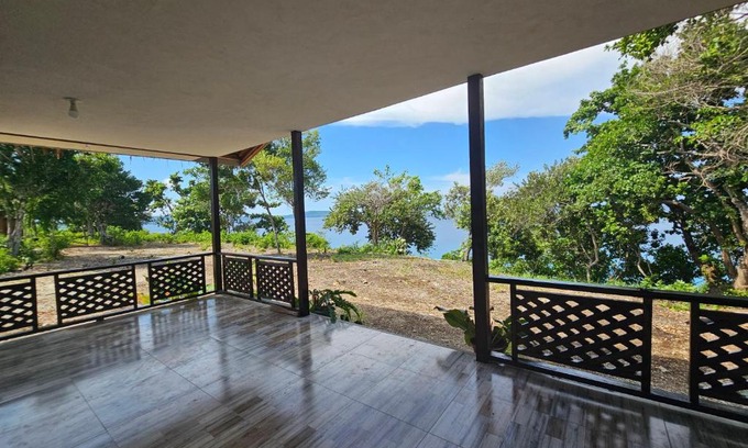 Maria House | Discover Siquijor Cottage Lynn: Oceanfront Family Retreat
