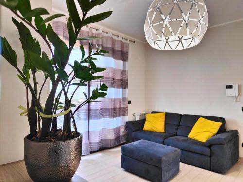 Tiche Apartment | Discover Siracusa Suite: Family-Friendly with Free Parking