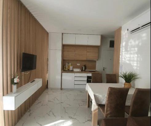Rafajlovici Apartment | Top-Rated Sirius Apartments: Family-Friendly Retreat Awaits