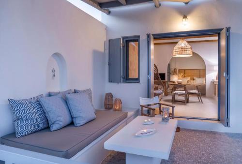 Kimolos House | Inviting Sirma Beach House: Oceanfront & Pet-Friendly Retreat