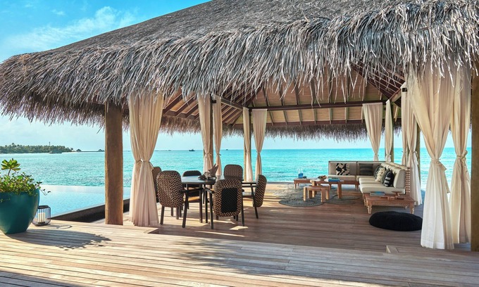Gaakoshinbi Resort | Experience Paradise at Sirru Fen Fushi Lagoon Resort