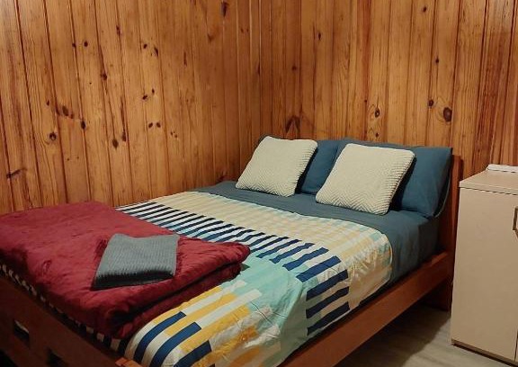 Massey House | Budget-Friendly Stay at Sister’s Place with Kitchen Access