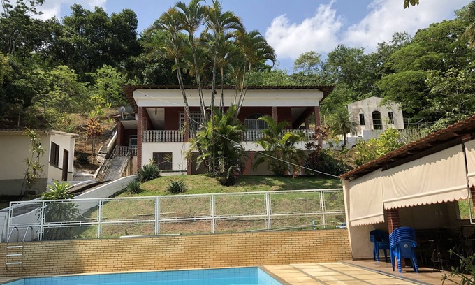 Itaborai House | Explore Seasonal Events at Our Pet Friendly Hotel Retreat