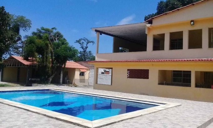 Mage House | Accessible Getaway for 15 with Pool and Kitchen Amenities