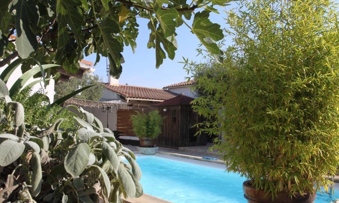 Vauvert Bed & Breakfast | Discover the Allure of Site Machambre En Camargue
