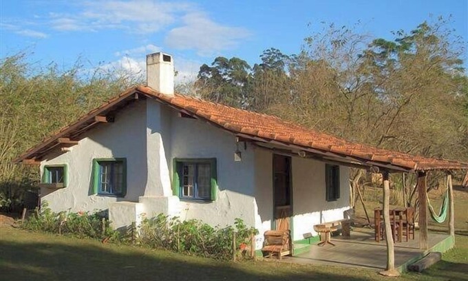 Sao Roque House | Pet-Friendly Rural Cottage with Pool - Rated 10/10