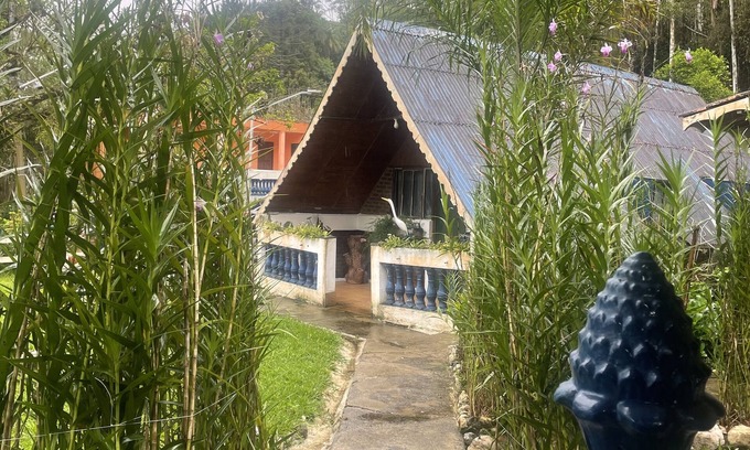 Miracatu House | Serene Retreat Amidst Nature with Family-Friendly Amenities