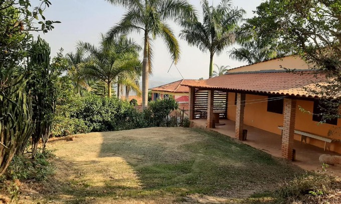 Caete House | Pet-Friendly Retreat at Sitio Carvalho da Serra, 4-Star Stay