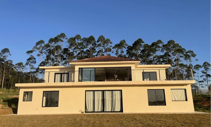 Sao Miguel Arcanjo House | Experience Tranquility at Sitio Lipa - Villa da Mata