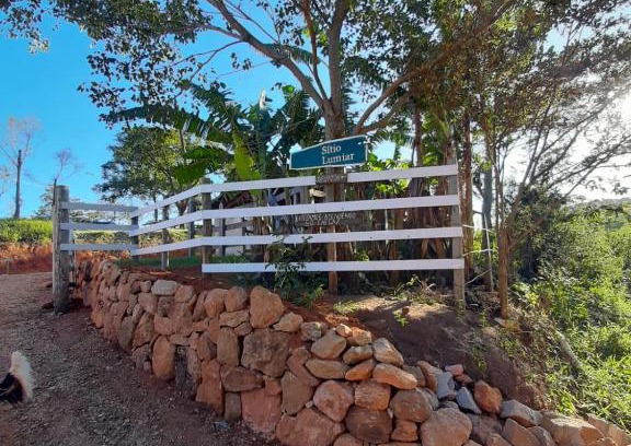 Paraisopolis House | Guest Rated 10/10: Sitio Lumiar with Family-Friendly Amenities
